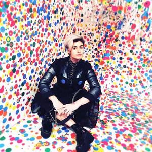 Meet your Posher, Jenniethang